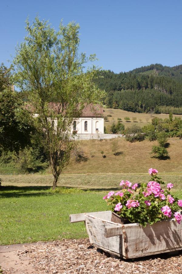 Moderne 2 Zi.-Fewo Blackforest Art Barrierefrei Naehe Freiburg 시몬스발드 외부 사진