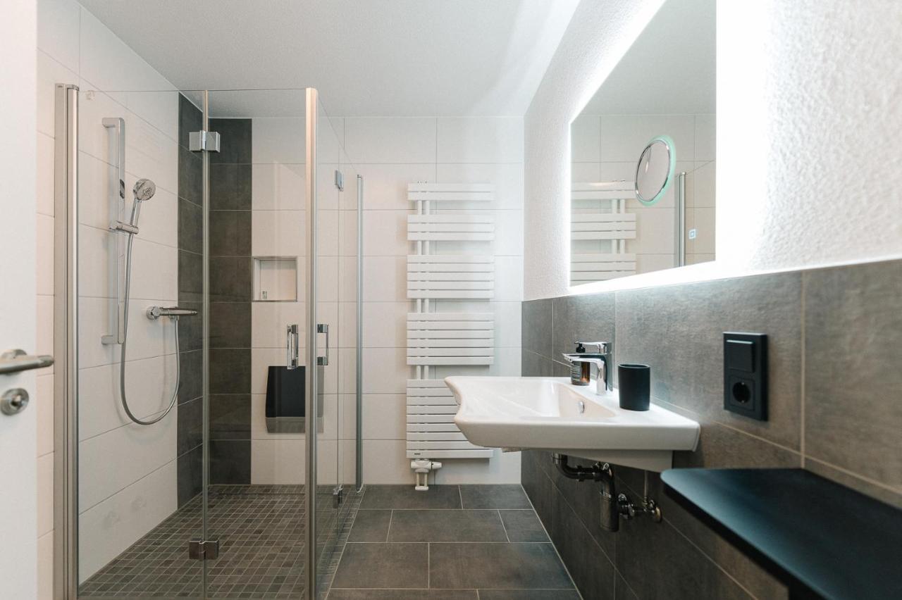Moderne 2 Zi.-Fewo Blackforest Art Barrierefrei Naehe Freiburg 시몬스발드 외부 사진