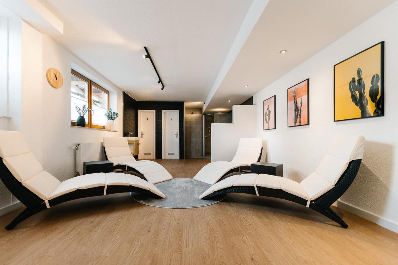 Moderne 2 Zi.-Fewo Blackforest Art Barrierefrei Naehe Freiburg 시몬스발드 외부 사진